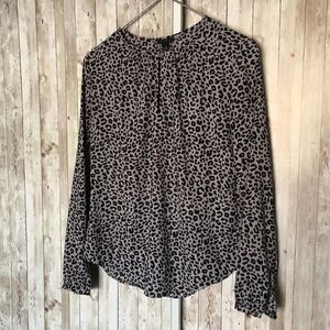 Ann Taylor Gray Leopard Blouse Size XS
